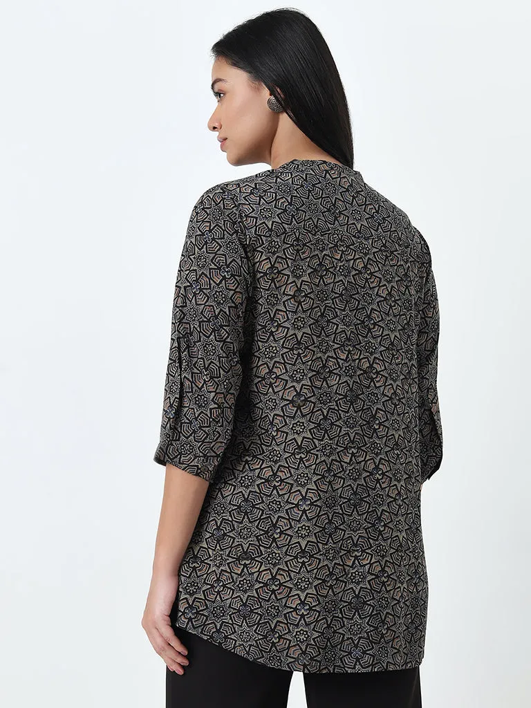 Diza Black Patterned A-Line Kurti