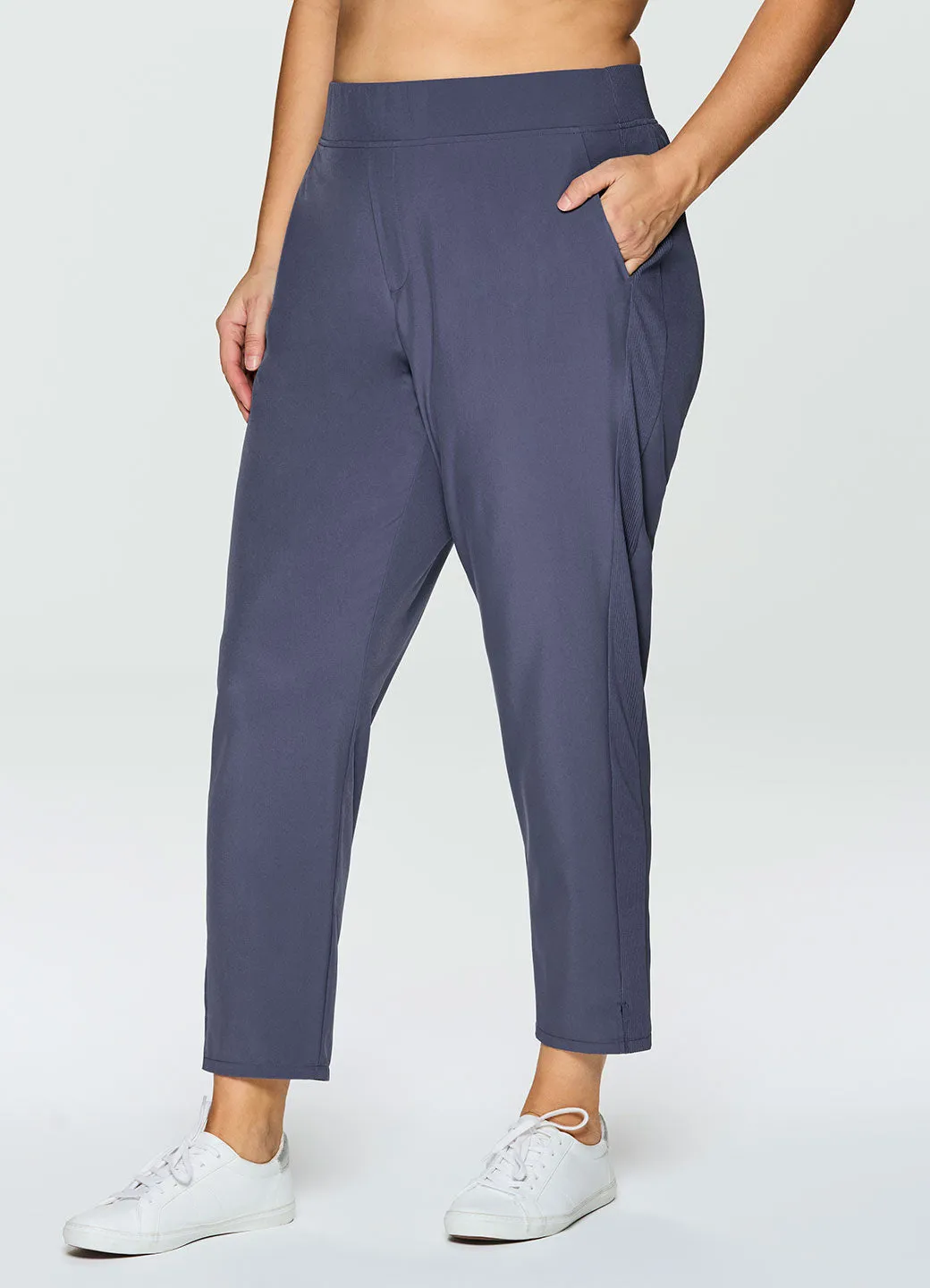 Plus Everyday Ribbed Ankle Pant